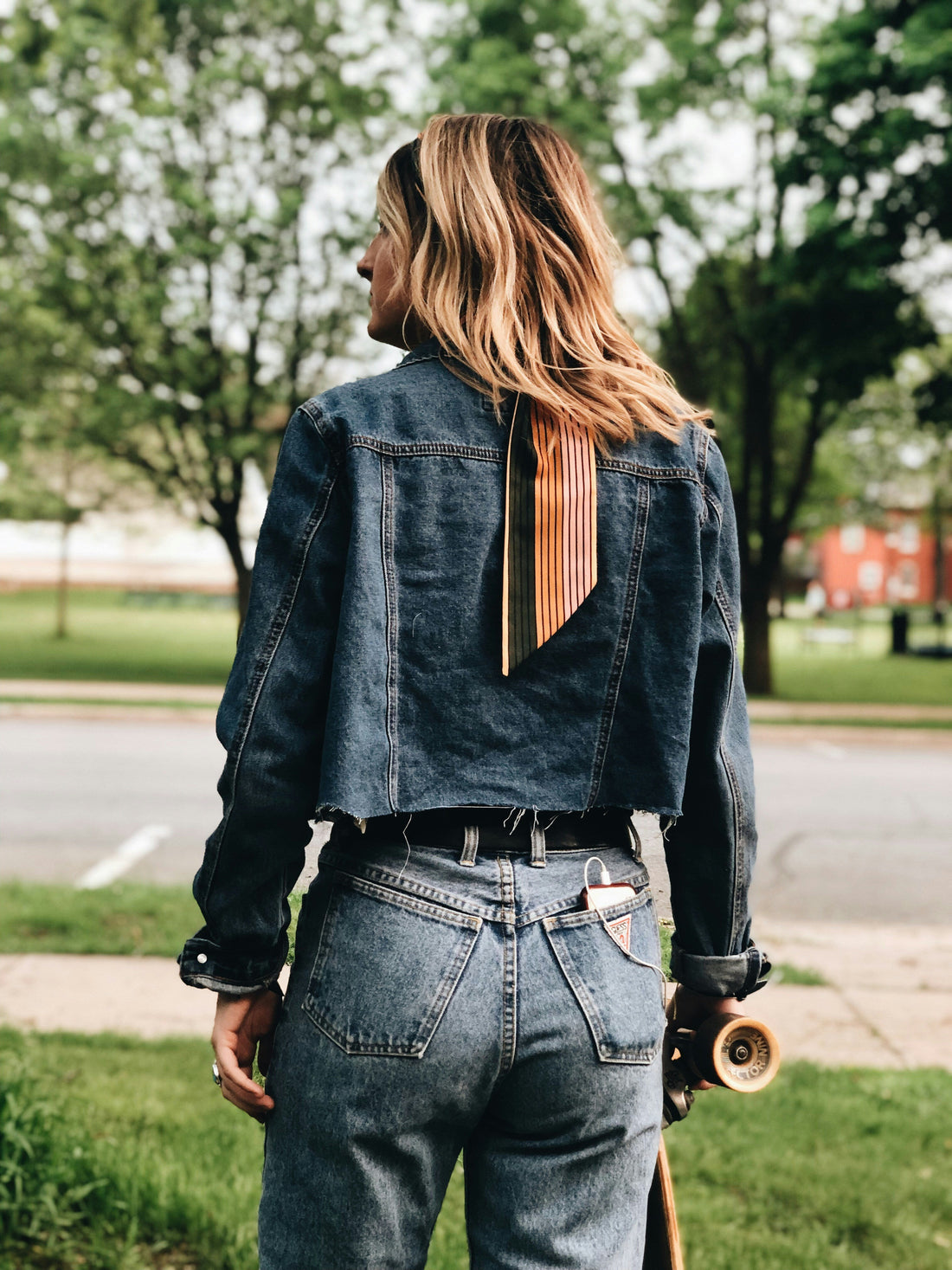 THE PSYCHOLOGY OF WHY WE LOVE VINTAGE: NOSTALGIA & IDENTITY