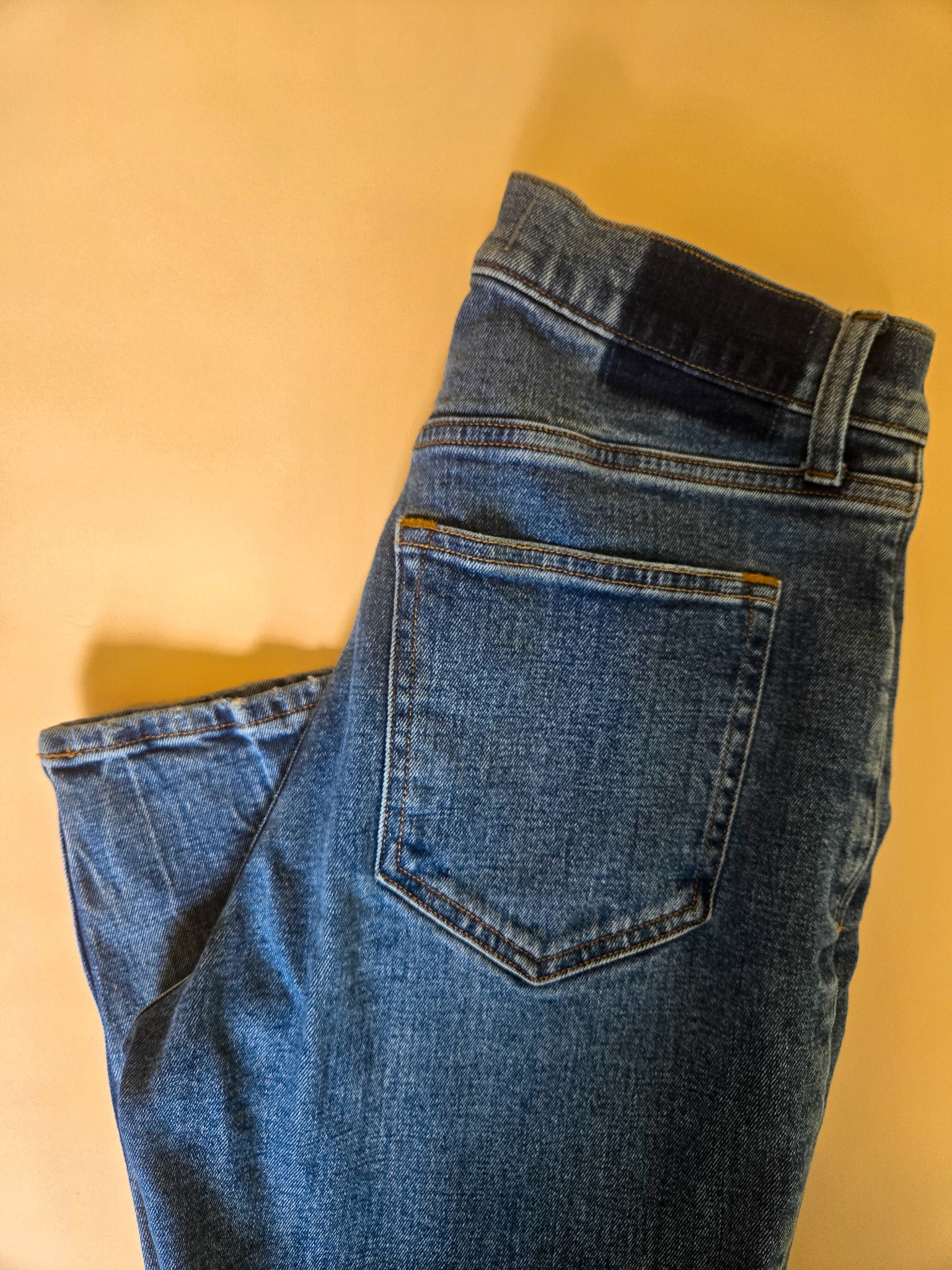 Abercrombie Ultra High Rise Jean – 27/4 The Kindred Bone