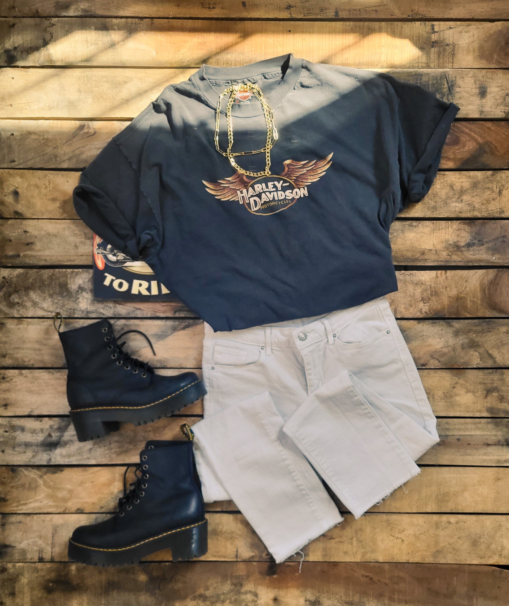 VINTAGE LEVIS JEANS The Kindred Bone