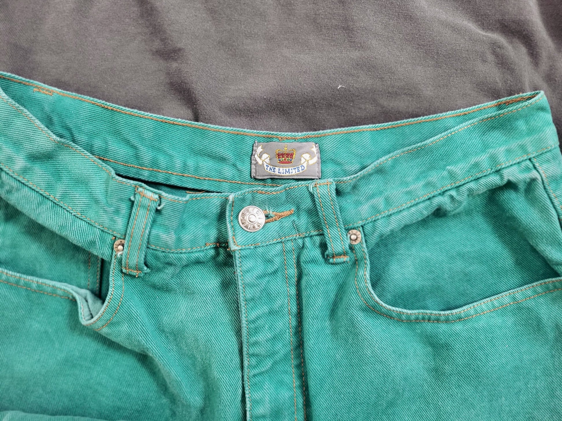 VINTAGE 'THE LIMITED' JEANS The Kindred Bone